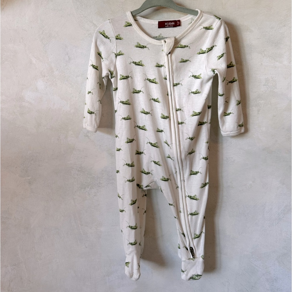 Milkbarn baby Grasshopper organic cotton zippered footie size 3-6 months